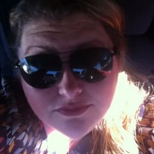 Meet your Posher, Nancee